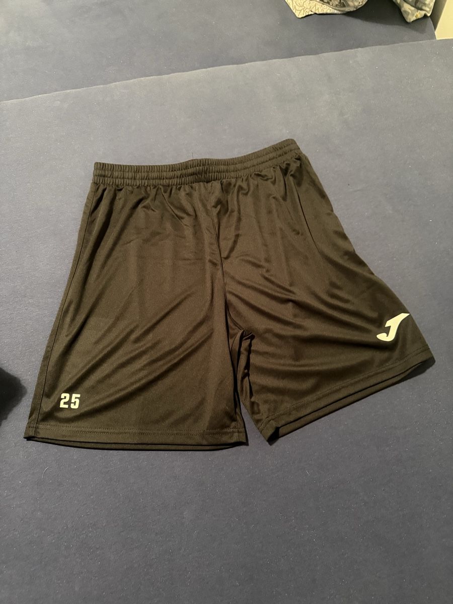 Pantaloni: 2x Fussball Shorts – Nuovo (secondo la descrizione) da Kriens venduto da Ceer25