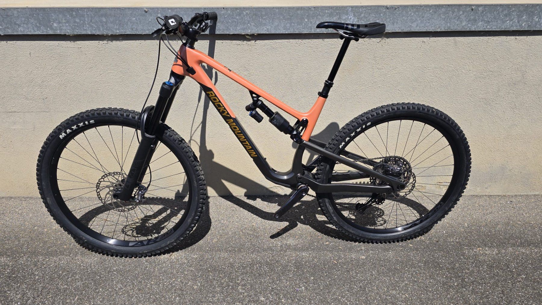 Rocky Mountain Bicycles Biciclette: Rocky Mountain Altitude Carbon – Nuovo (secondo la descrizione) da Oppikon venduto da JoaoLeon 1