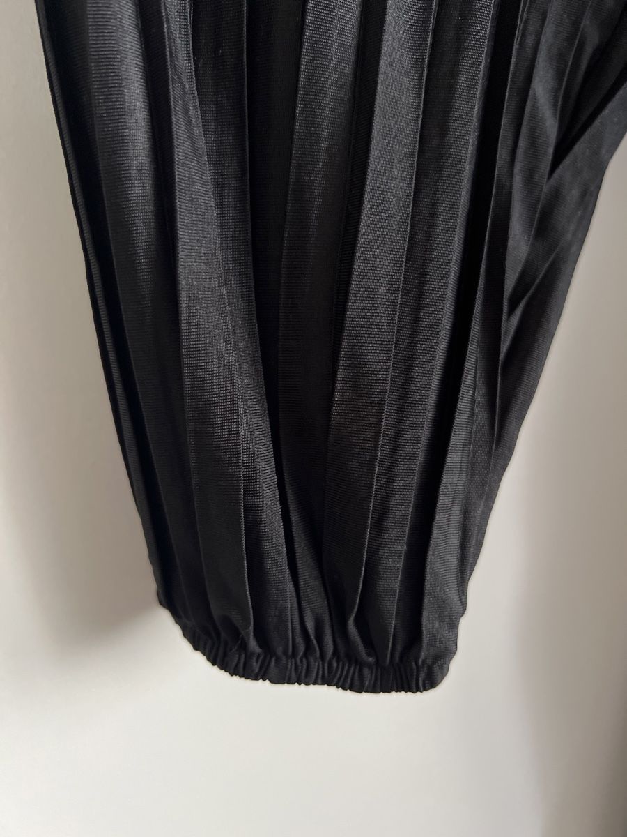 Zara Vestiti: Robe Zara noire taille S – Usato da Renens VD venduto da sar_bwz5 2