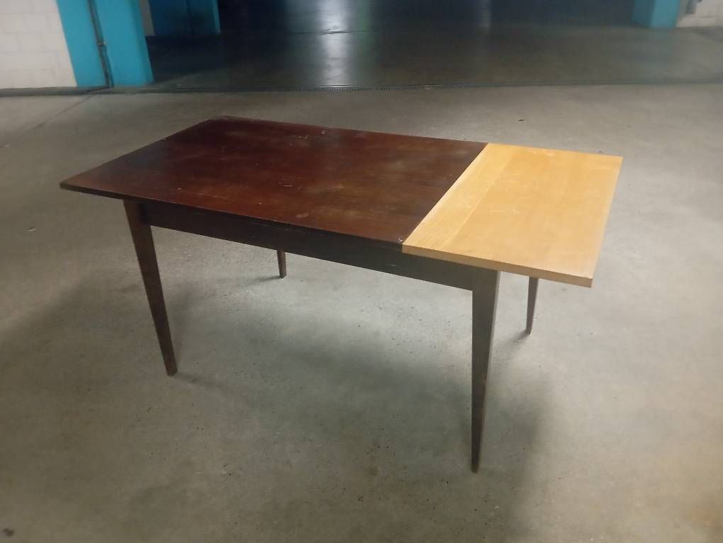 Tische: Tisch Swiss Industrie Design – Gebraucht aus Basel von Petergunn