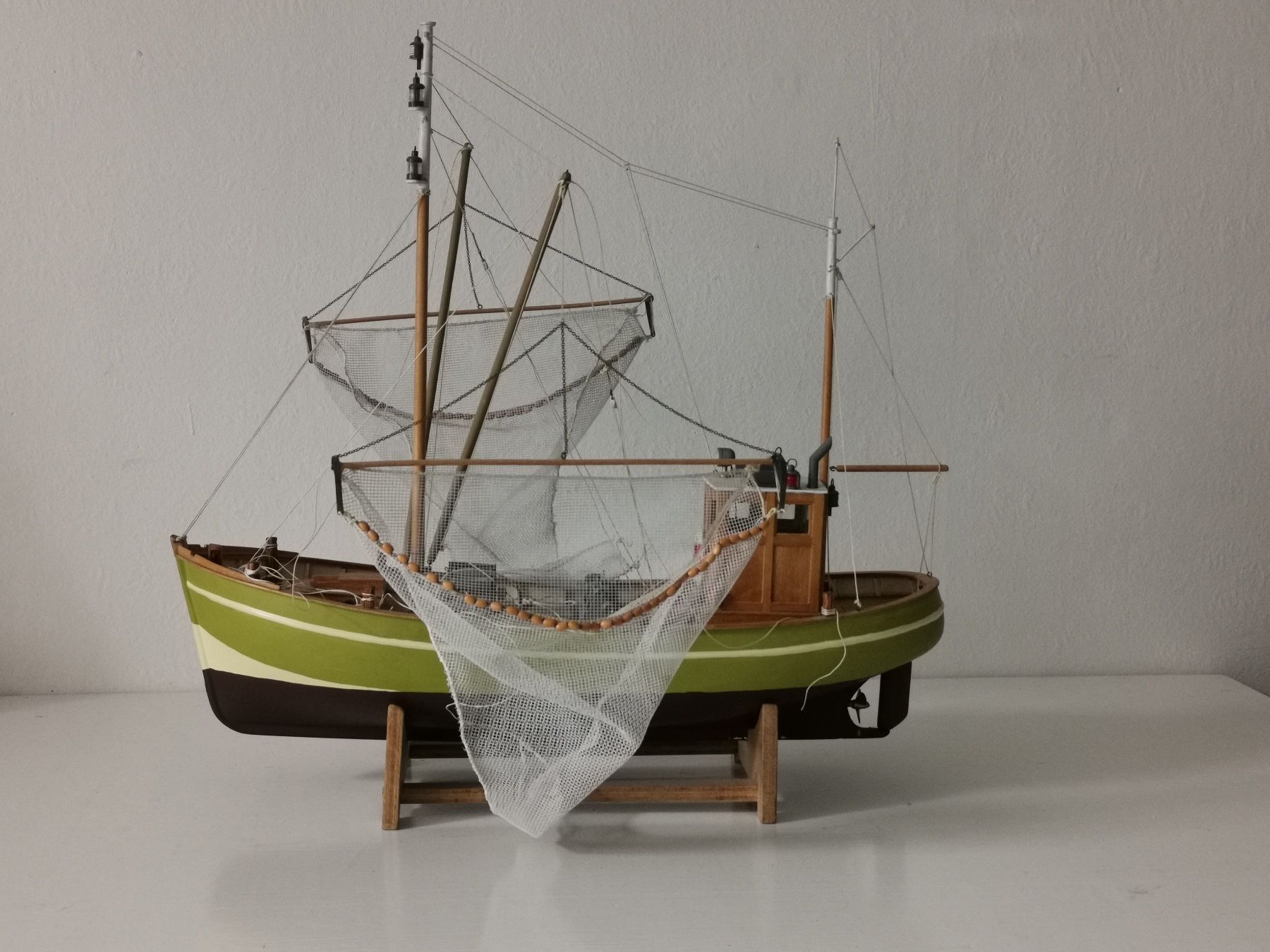 Modellbausätze & Standmodelle: Modellschiff Krabbenkutter Tön – Gebraucht aus Luzern von Ruth412