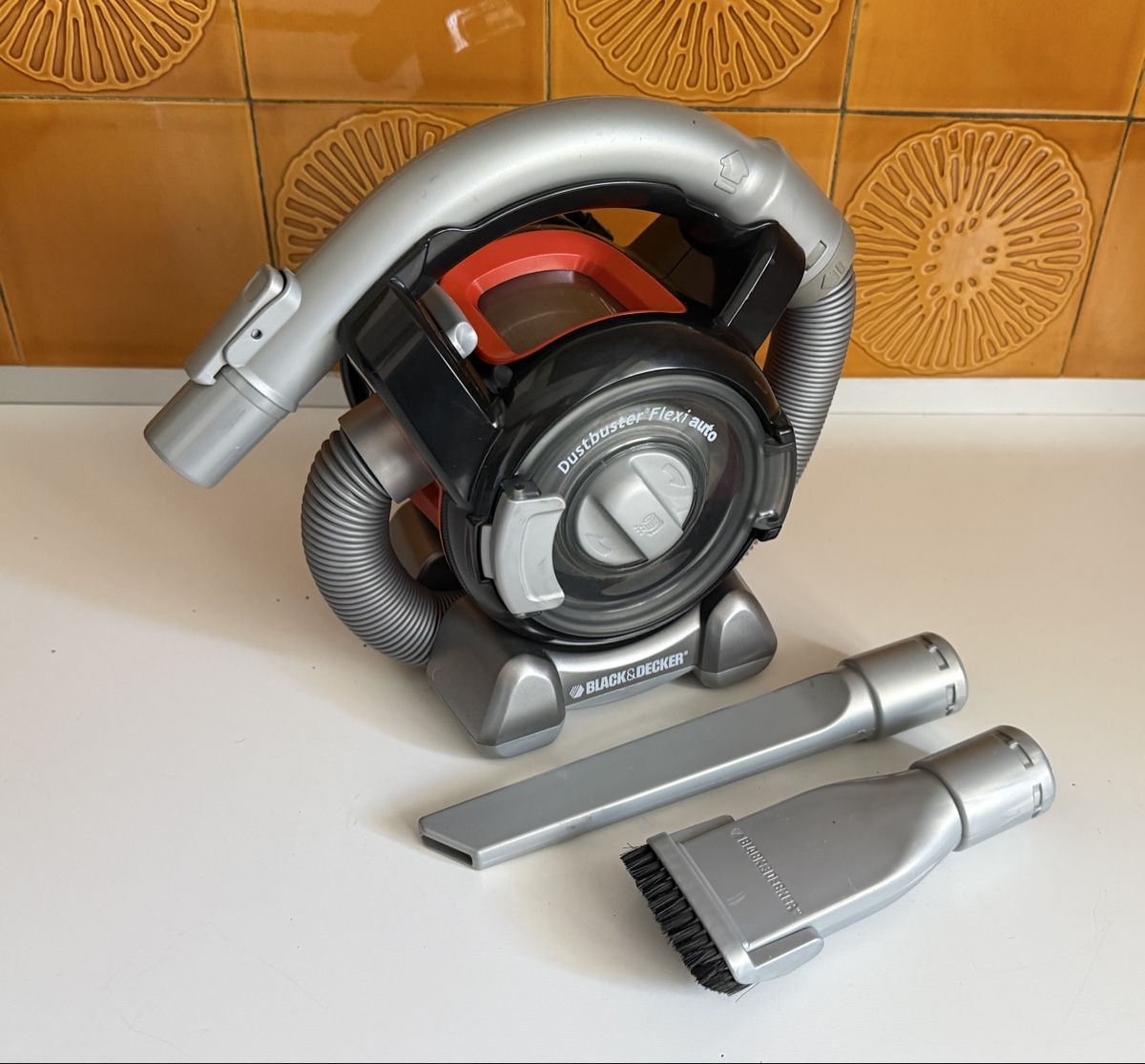 Aspirateurs & Accessoires: Handstaubsauger Auto 12 V – D'occasion à Gerlafingen par sternrose