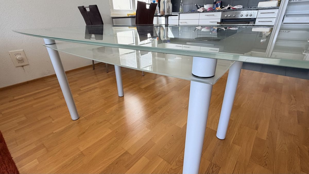 Conforama Set di tavolo e panche: Glastisch mit 6 Stühlen – Usato da Walkringen venduto da Flyover 3