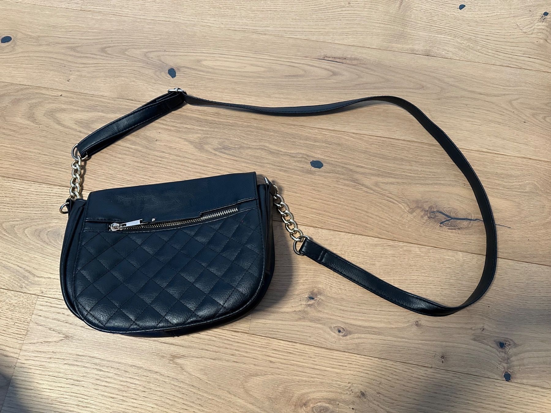 Borse da donna: Atmosphere Handtasche – Difettoso da Rickenbach b. Wil venduto da Salsch