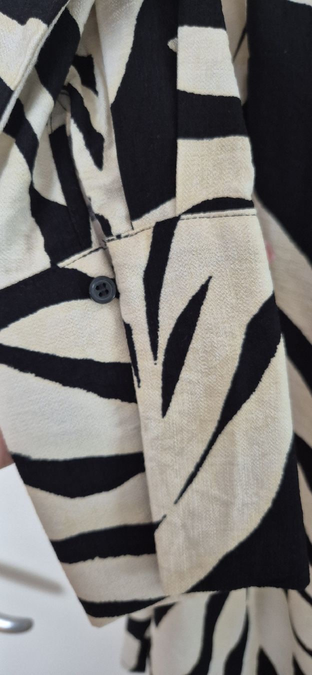 H&M Vestiti: Robe noir et beige, taille M, comme neuve – Nuovo (secondo la descrizione) da Le Locle venduto da Arya4 2