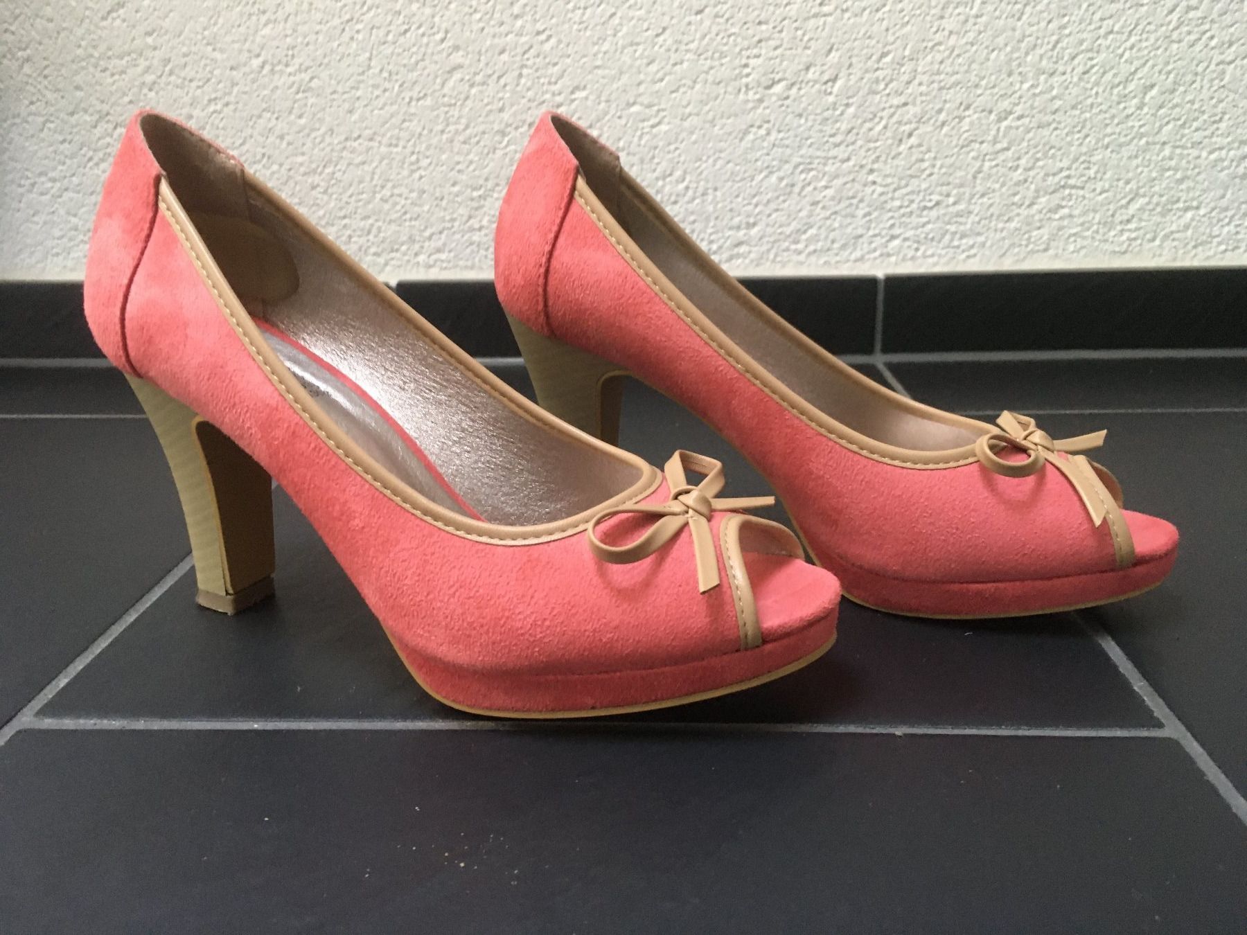 Damenschuhe: High Heels Pumps Leder rot Gr. 37 – Neu (gemäss Beschreibung) aus Oberterzen von fla_2f9q 5