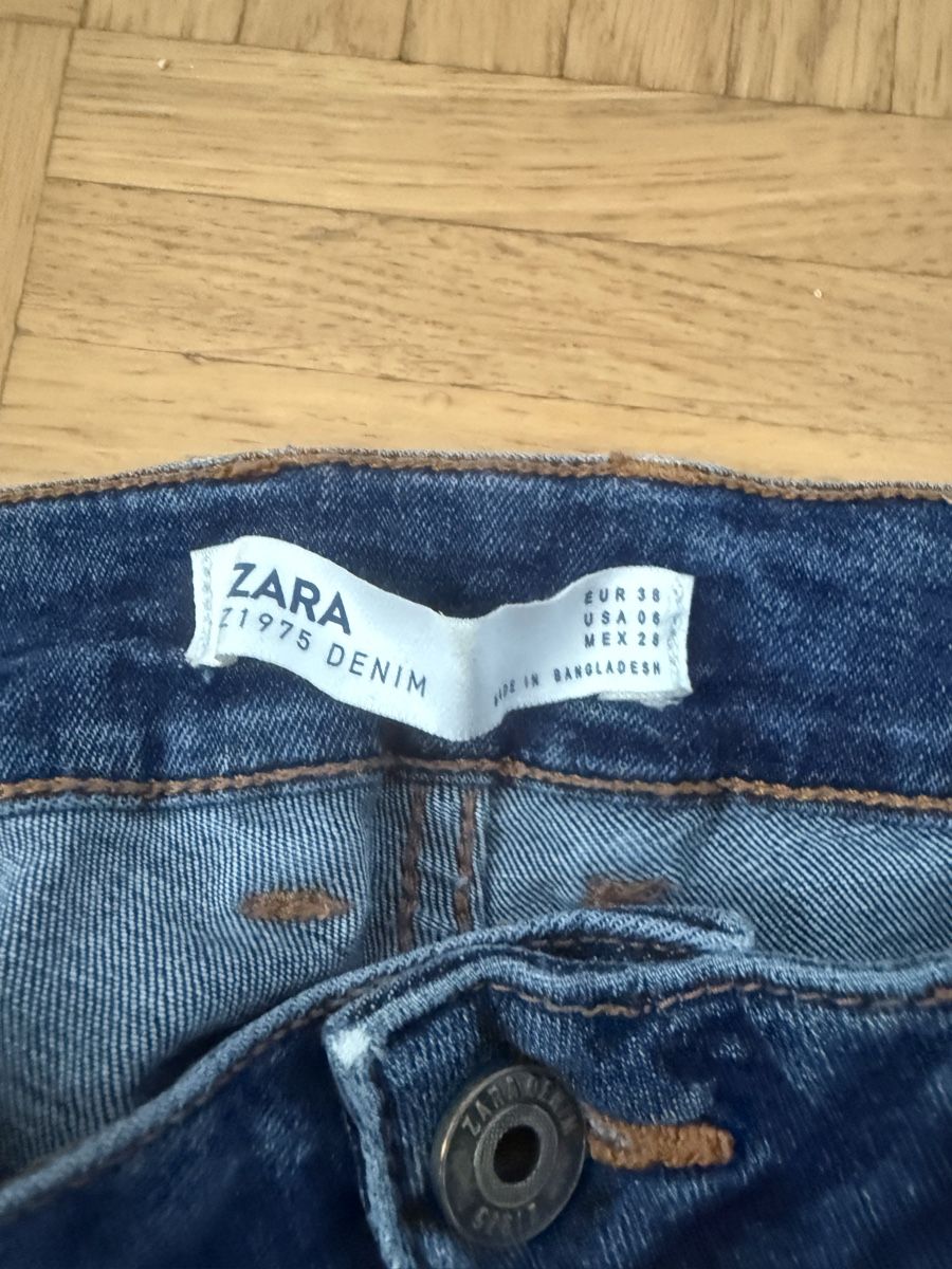 Zara Jeans: Jeans Zara bootcut  – Gebraucht aus Vernier von DubasNicole 1