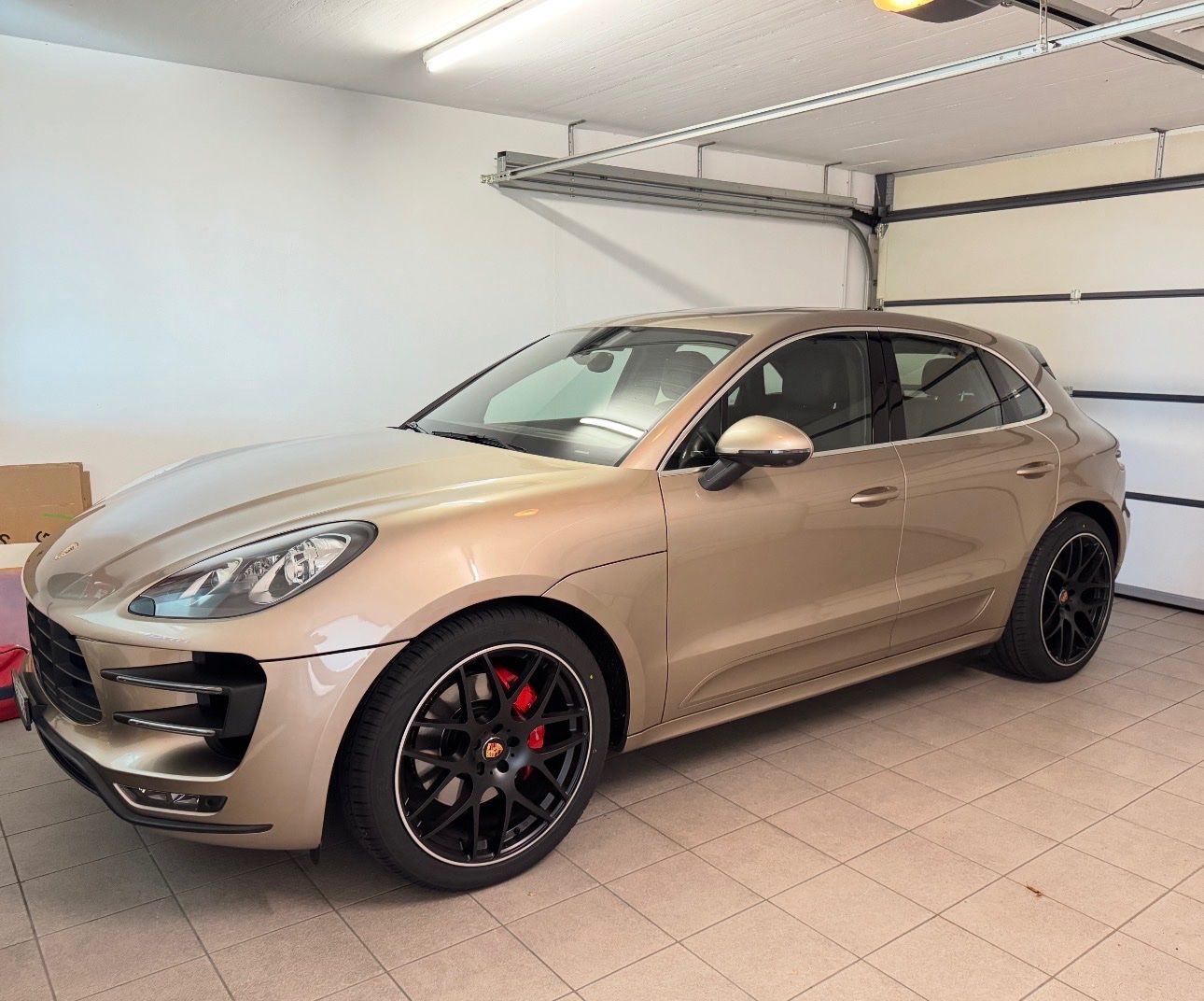Porsche Autos: Porsche Macan Turbo – D'occasion à Egolzwil par Millennium88 8