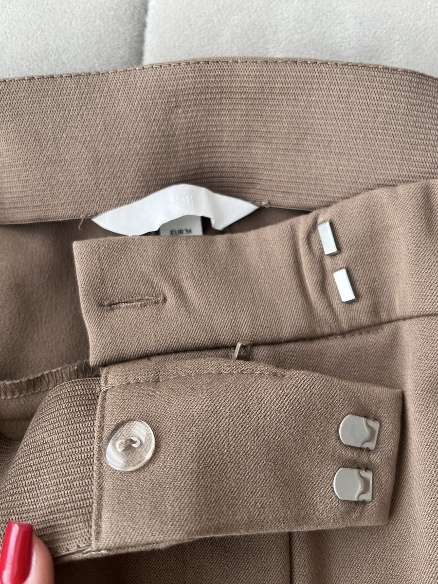 H&M Pantalons: H&M Stoffhose – D'occasion à Grenchen par rahel_98 3