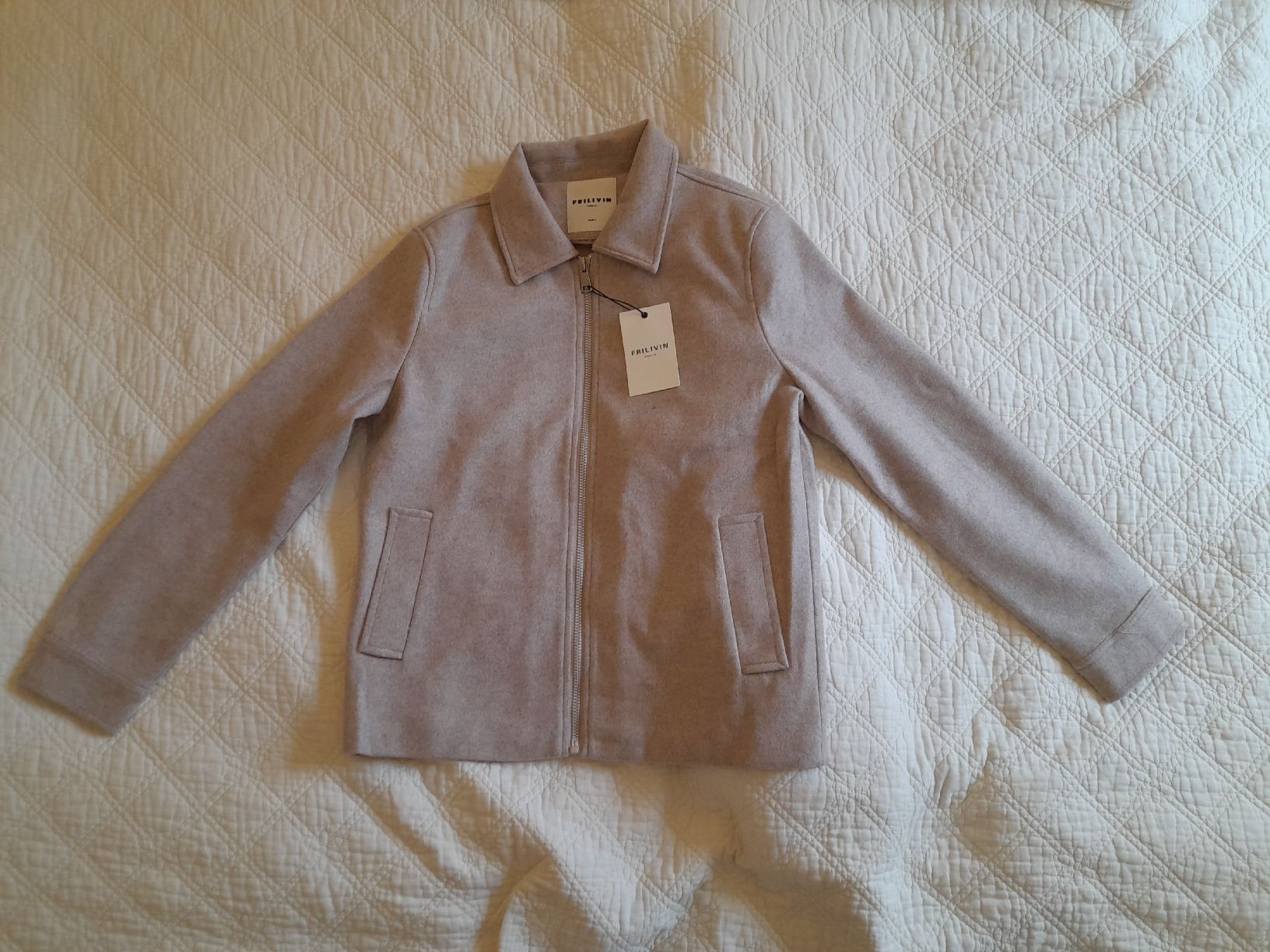 Giacche: Light Jacket / FRILIVIN Paris Taille / Size S – Nuovo e nell'imballaggio originale da Yverdon-les-Bains venduto da flo_dp9c