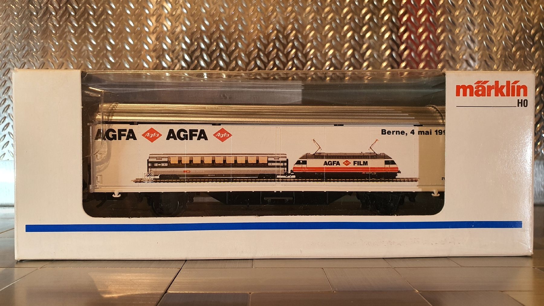 Märklin Modelleisenbahnen: MÄRKLIN H0 GÜTERWAGEN AGFA AGFA – Gebraucht aus Männedorf von Modellbau-wyss 4