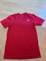 Joli t-shirt rouge Nike taille xs