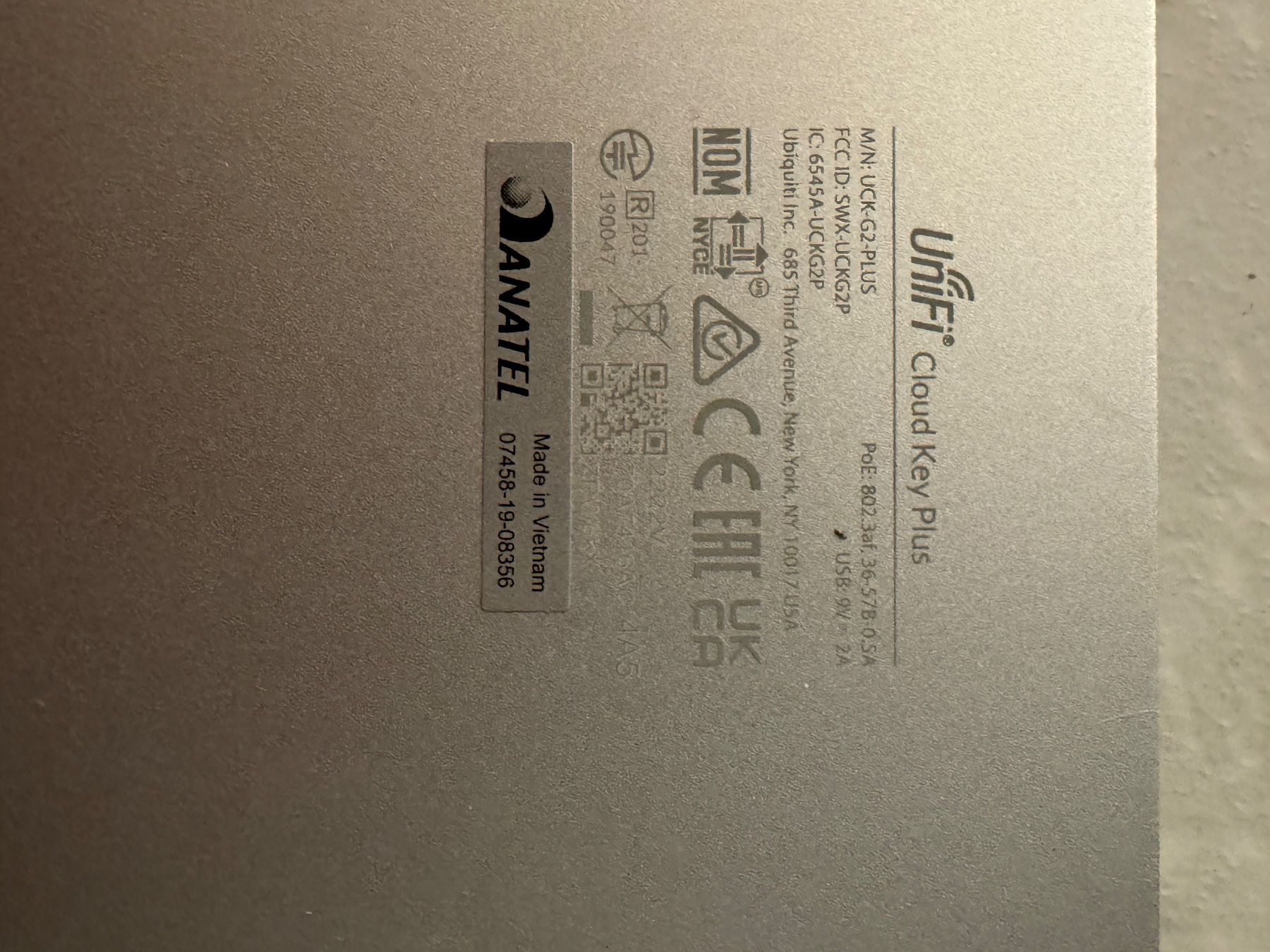 Ubiquiti Server: Ubiquiti UniFi CloudKey Gen2 Plus / CloudKey+ UCK-G2-PLUS in – Usato da Känerkinden venduto da kis_t27h 1