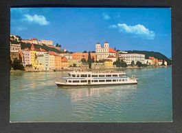 AK Passau Dreiflüssestadt Ital Bauten am Inn Schiff