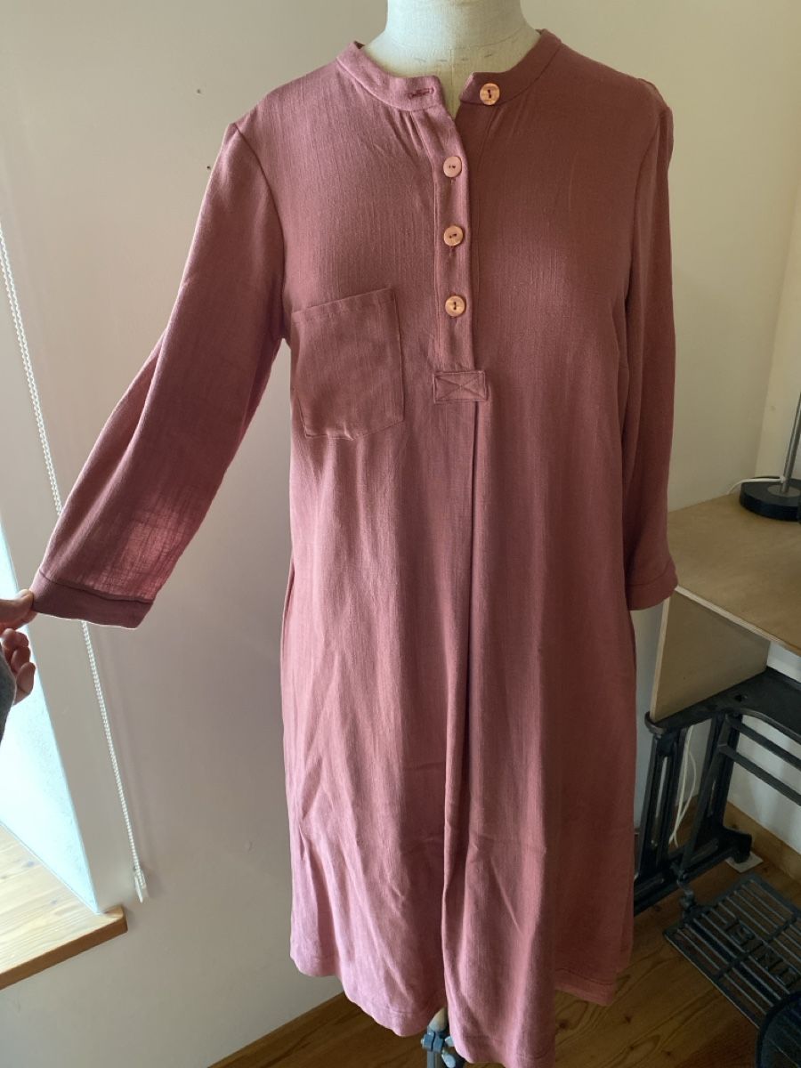 Kleider: Altrosa Kleid – Neu (gemäss Beschreibung) aus Lavin von lor_f9mr