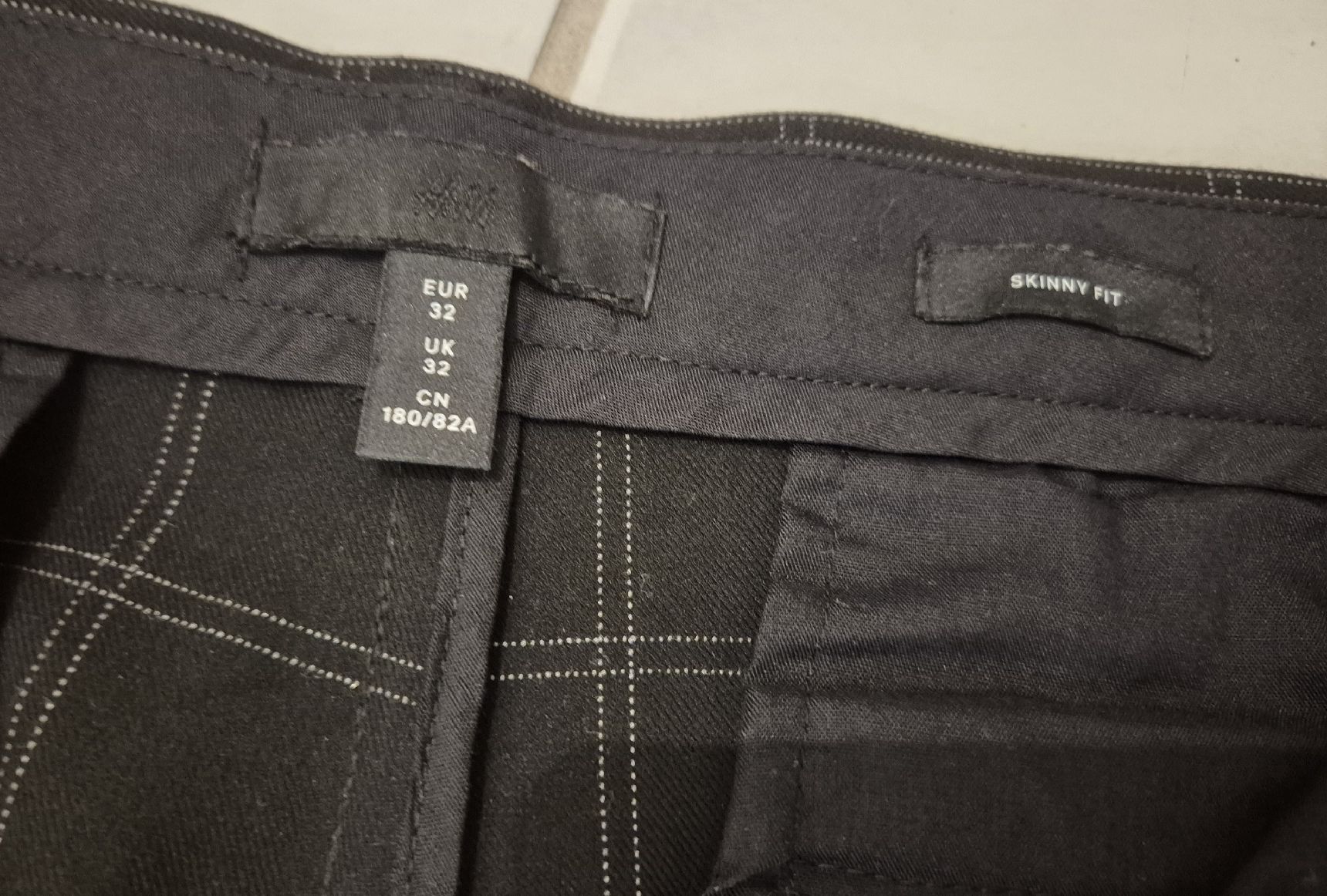 Pantaloni: Hose  Grösse 32 – Usato da Oetwil am See venduto da Janina5 2