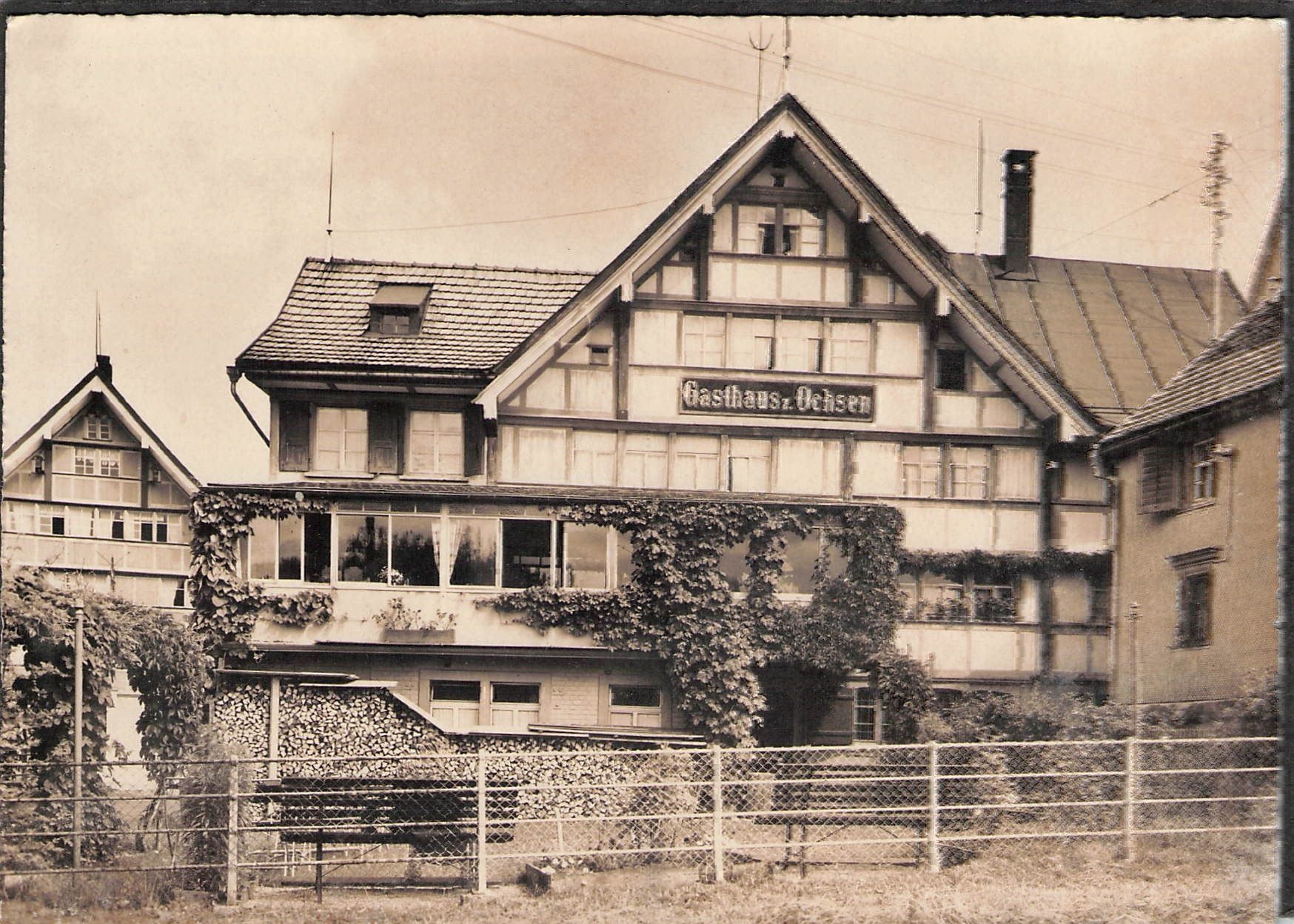 Cartoline postali: AK.App. , Stein , Gasthaus zum Ochsen – Usato da Reichenburg venduto da ibiza18