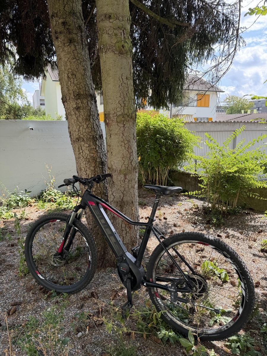 Cube Velos: Cube E-Bike 27.5 Bosch Performance CX – Gebraucht aus Bern von ser_7vtn 2