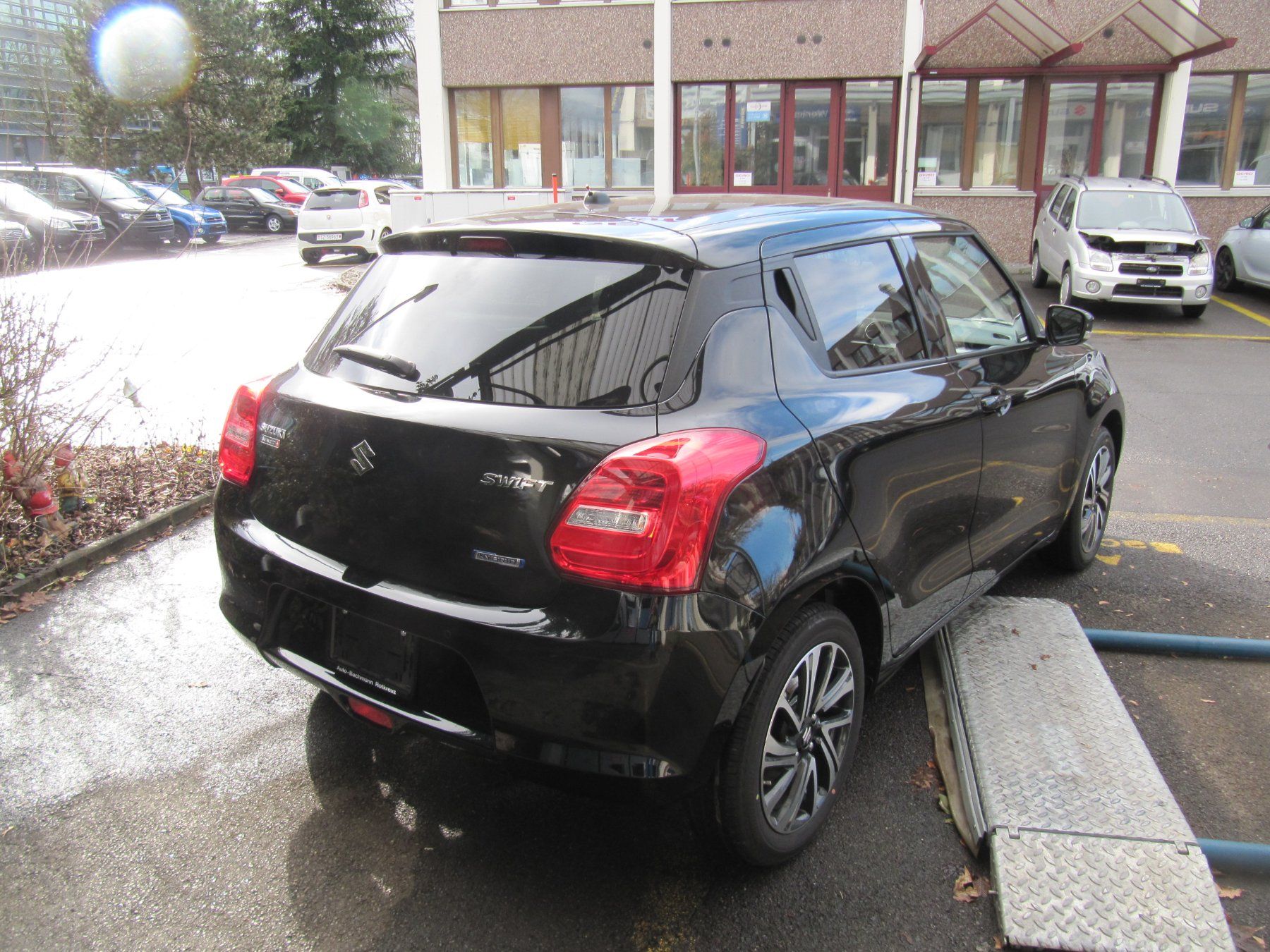 Suzuki Automobili: Suzuki Swift 1.2 Top Hybrid – Usato da Rotkreuz venduto da auto-bachmann 5