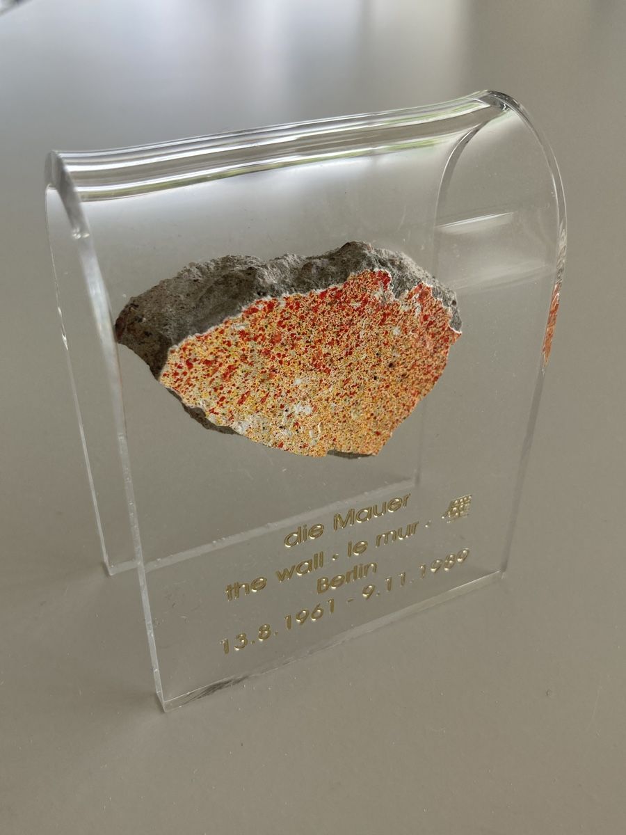 Tutte le decorazioni: Original Berliner Mauerstein Mauerstück Berlin – Nuovo (secondo la descrizione) da Mörschwil venduto da Appenzell2