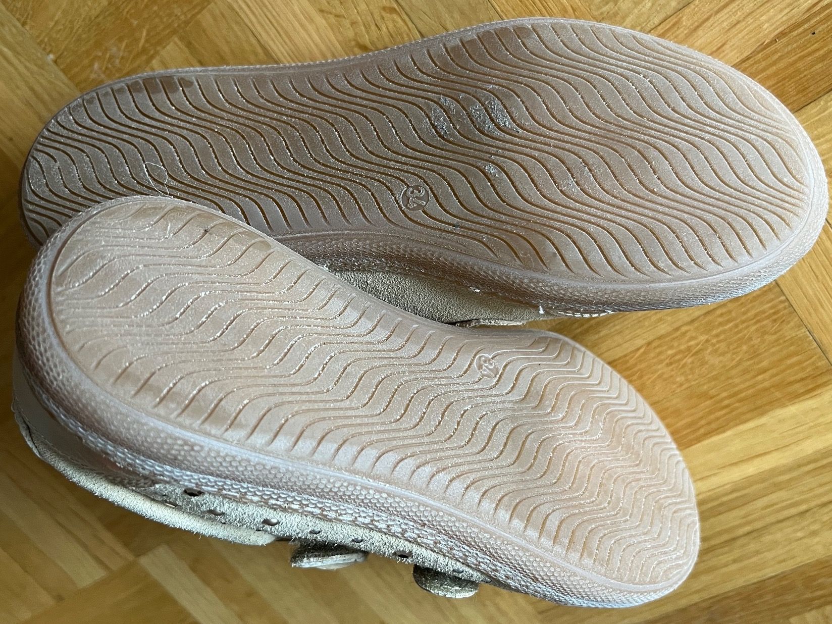 Primigi Schuhe für Mädchen: Primigi Turnschuhe, Gr. 34 – Gebraucht aus Kilchberg ZH von Von_dutch 4