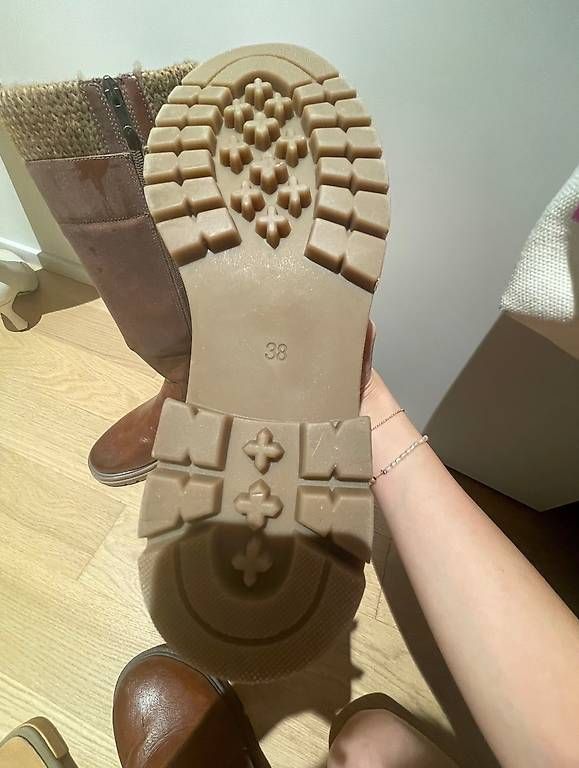 Chaussures femmes:  Braune Stiefel/Boots – Neuf avec emballage d'origine à Spreitenbach par sam_l5fj 3