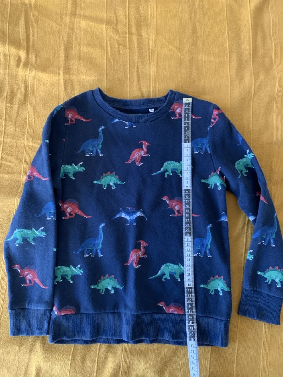 C&A Pulls et sweat-shirts: Pullover Gr. 140 – D'occasion à Winterthur par Samu-V