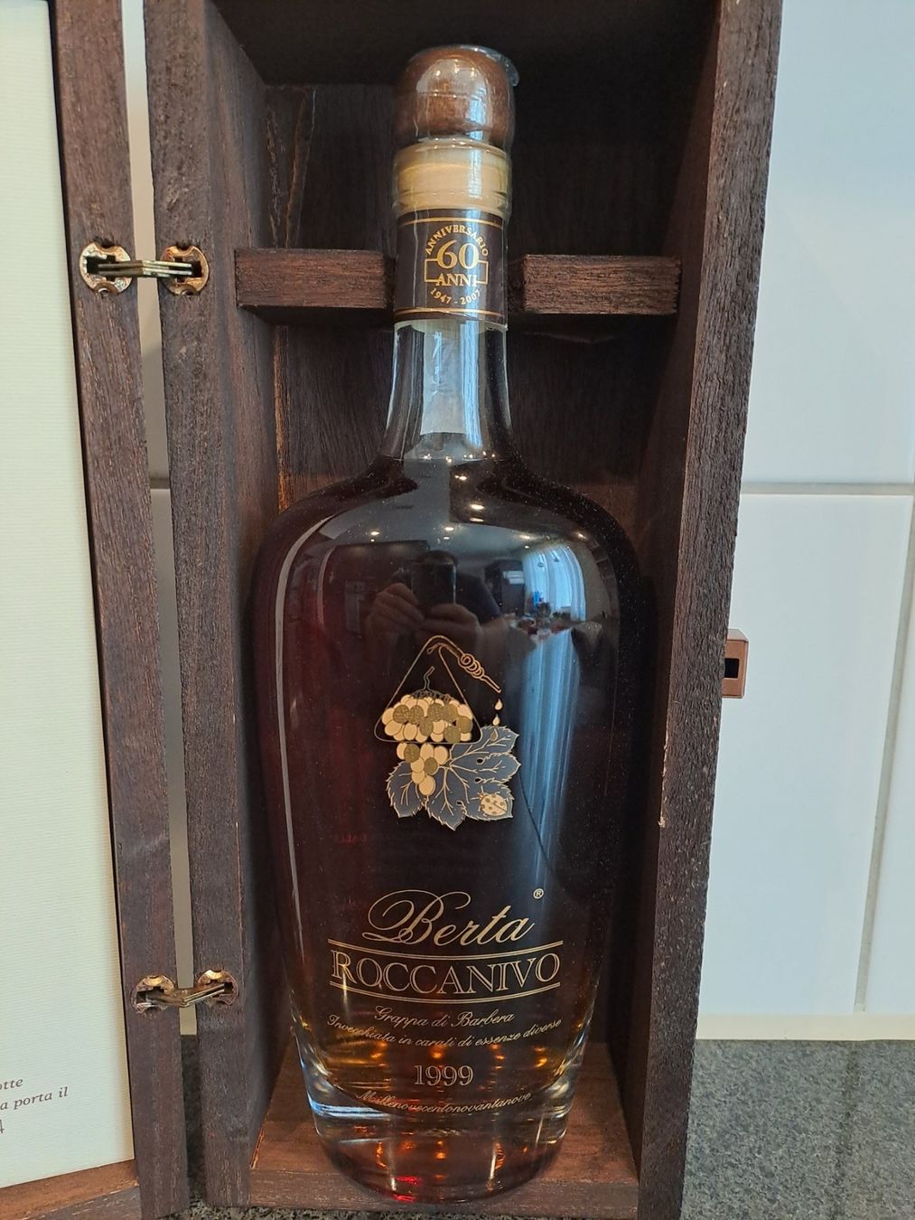 Berta Spirituosen: Berta Grappa Roccanivo 1999 mit OHK – Neu und originalverpackt aus Elsau von Kellerraeumung 1