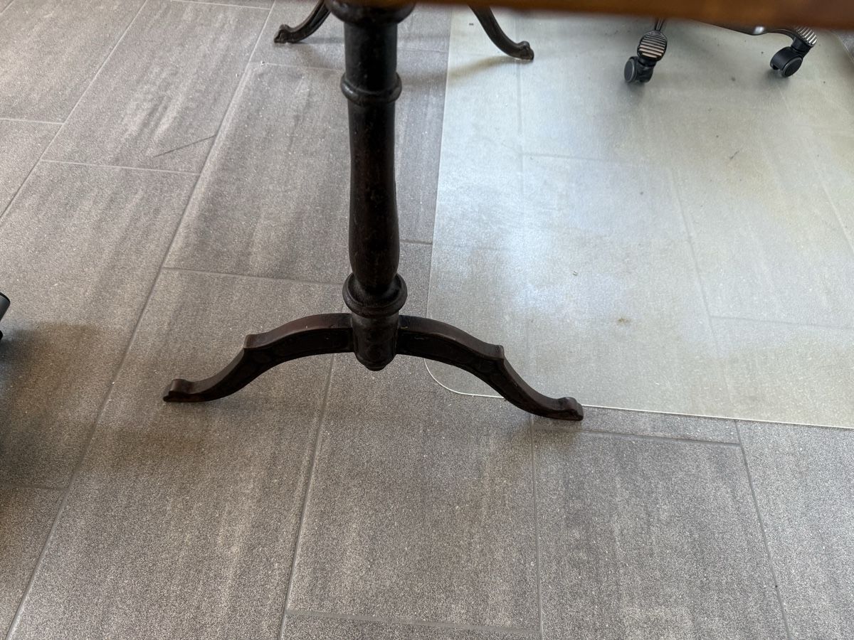 Tables: Bistrotisch/Beizentisch mit Gusseisenfuss – D'occasion à Hombrechtikon par ginettina 5