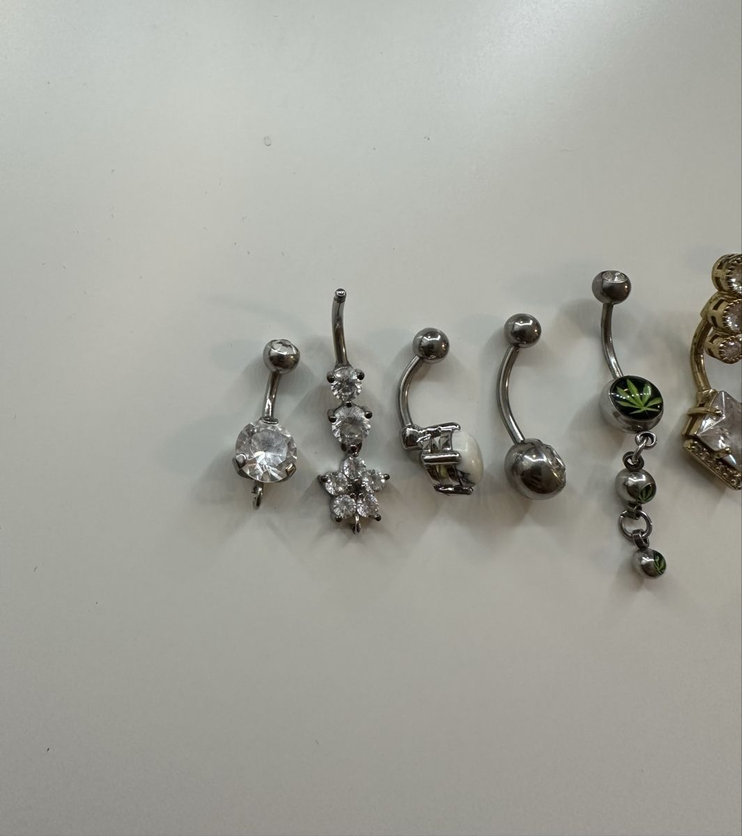 Piercingschmuck: Bauchnabelpiercing Konvolut ab 1.-  – Gebraucht aus Volketswil von hal_65hj 9