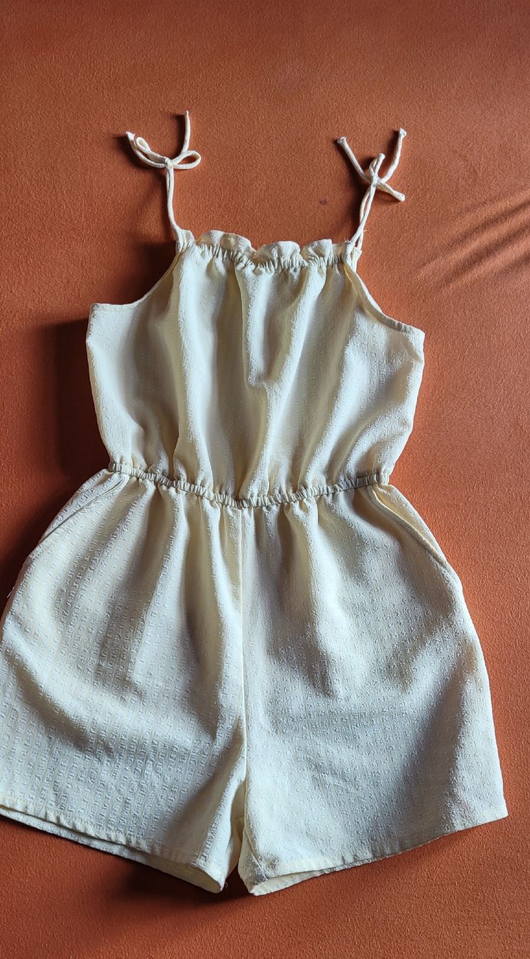H&M Tute: Sommerlicher H&M Playsuit, Gr. 152, – Usato da Lenzburg venduto da lenzhall 1