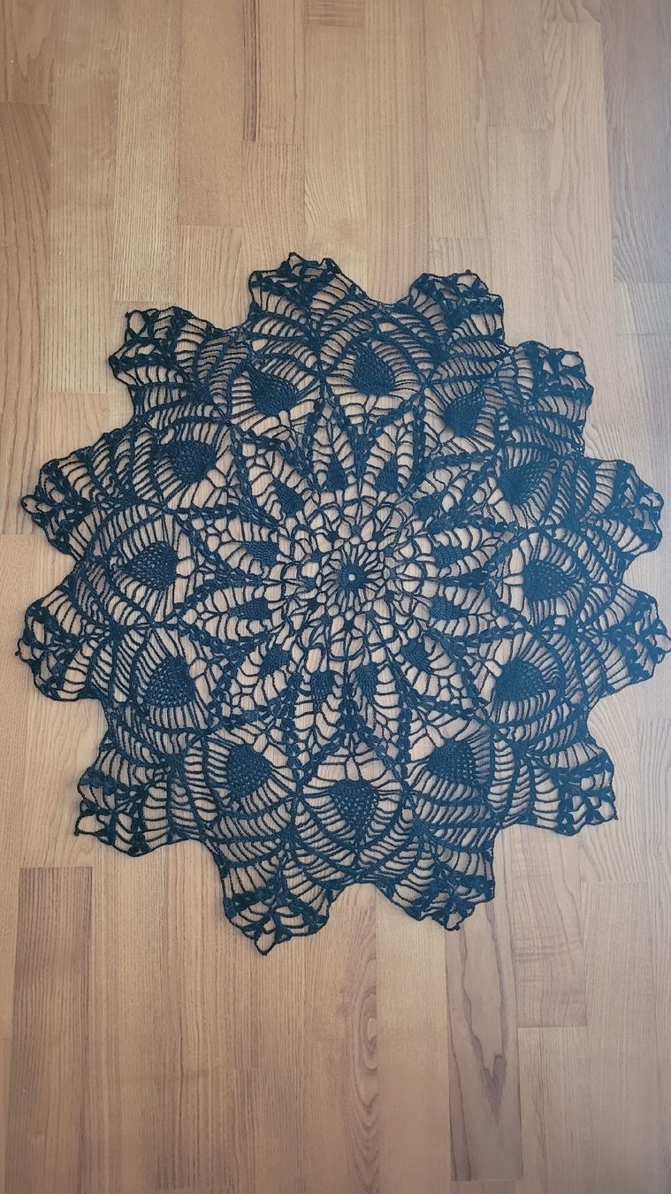 Tutte le decorazioni: Handmade black crochet doily, elegant table decoration. – Nuovo (secondo la descrizione) da Winterthur venduto da sar_zg7p