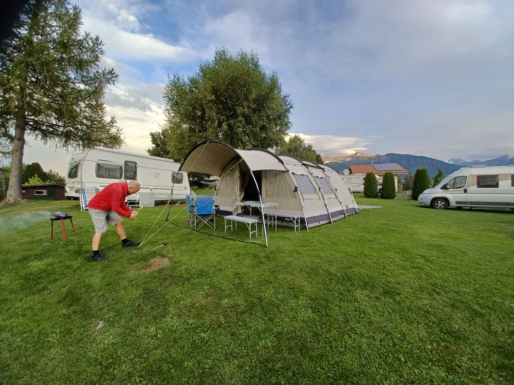 Outwell Zelte: Tente de camping Outwell Bear Lake 6 – Gebraucht aus Lavey-Village von pas_7xd2 5