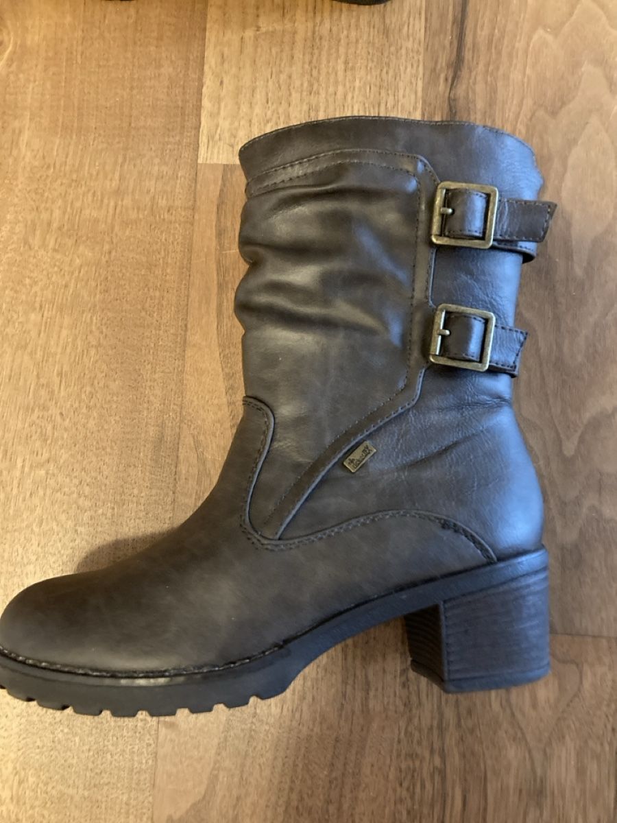 Rieker Scarpe da donna: Endet 4.Juni- Winterstiefel- halbhoch, Gr.37 – Usato da Marthalen venduto da 052michi 4