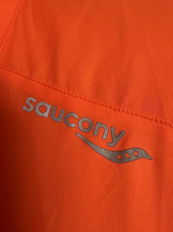 Jacken: Saucony Jacke Herren L Neu  – Gebraucht aus Buchberg von the_w8gy 1