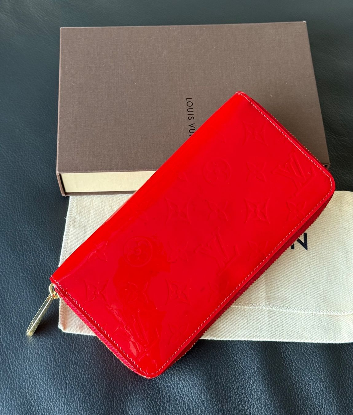 Louis Vuitton Portamonete: Louis Vuitton Portemonnaie Vernis – Usato da Reinach AG venduto da gab_8s7m 4