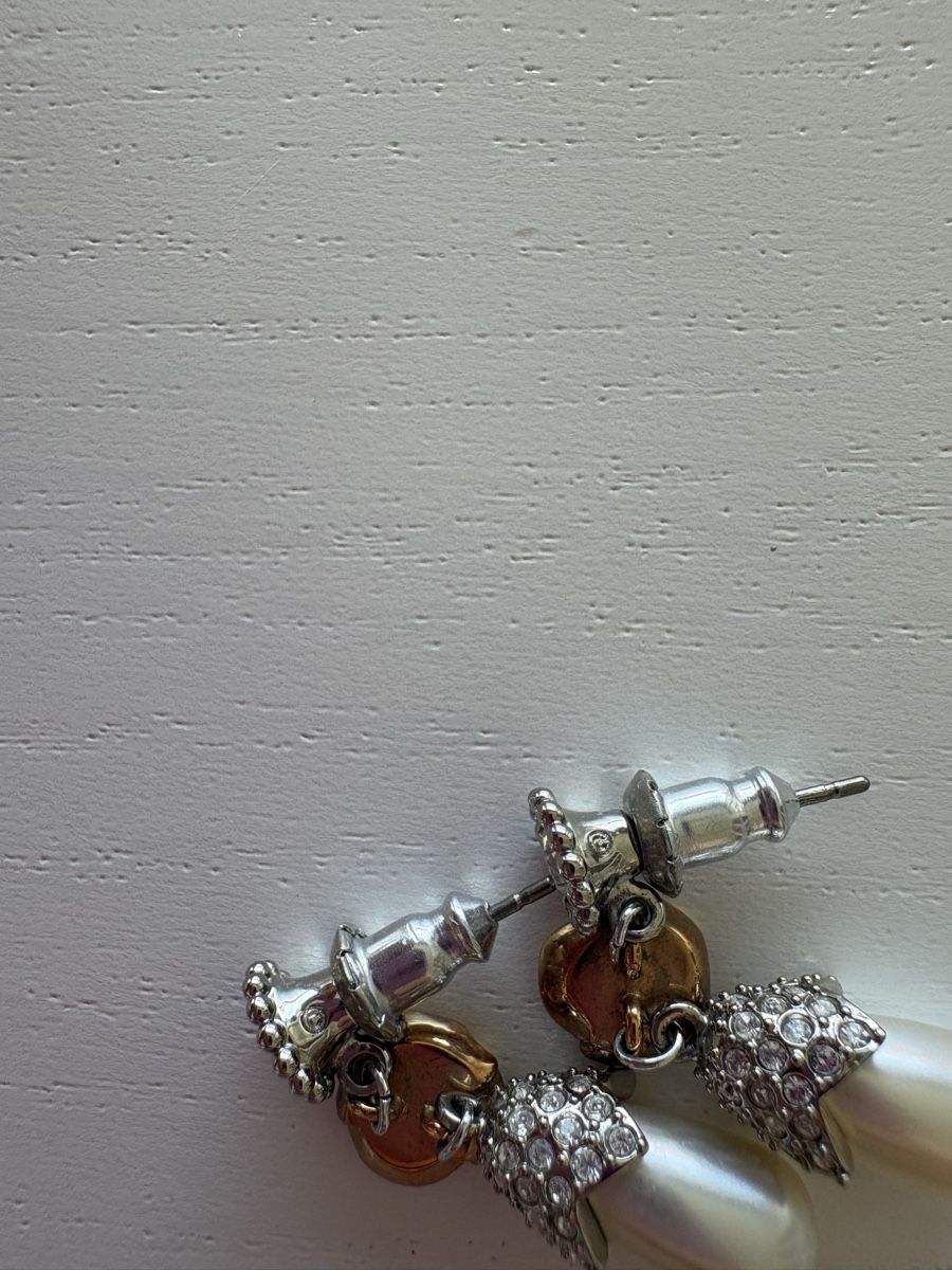Swarovski Orecchini pendenti & Orecchini a lobo: Original Swarovski Ohrhänger mit Perlen / Rosen – Nuovo (secondo la descrizione) da Thun venduto da _Cathy 2