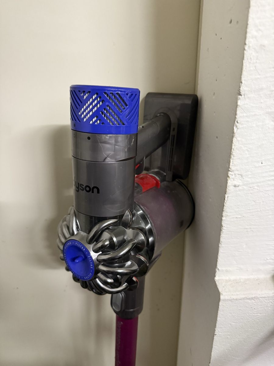 Dyson Aspirapolveri & Accessori: Dyson V6 Akkustaubsauger – Usato da Birsfelden venduto da mah_6yvz 1
