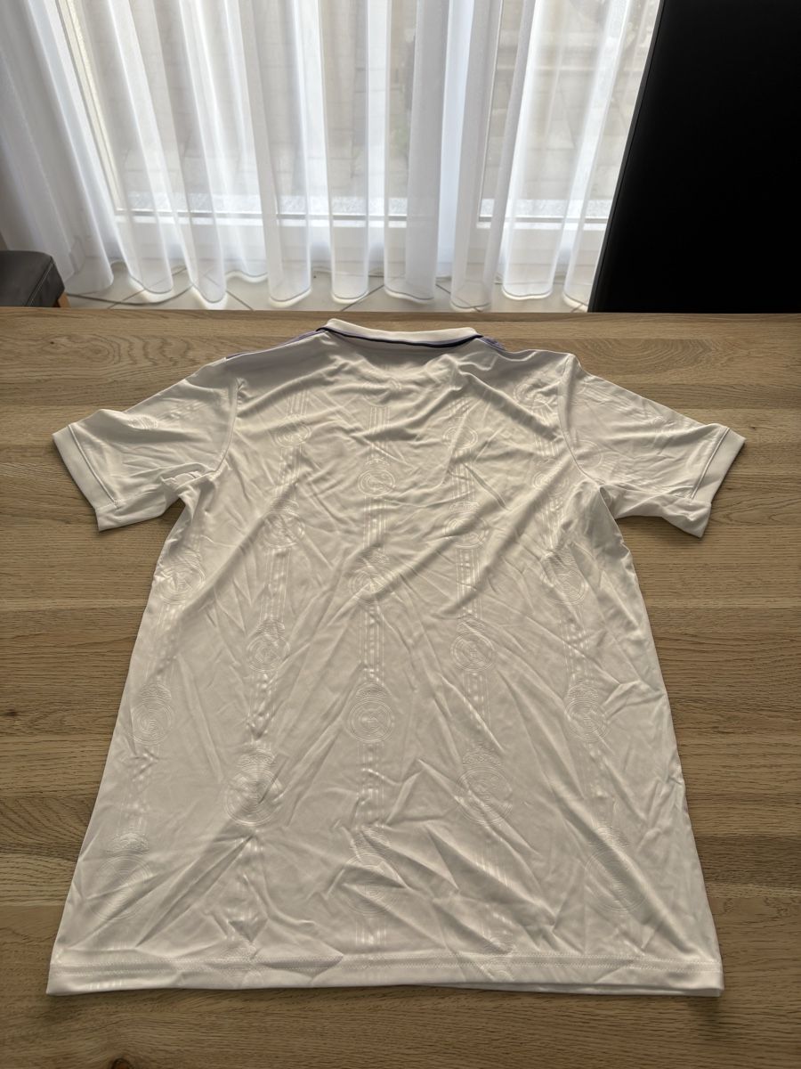 Real Madrid Canottiere & Pantaloni: Real Madrid Trikot 22/23 – Usato da Domat/Ems venduto da tim_lq6b 6