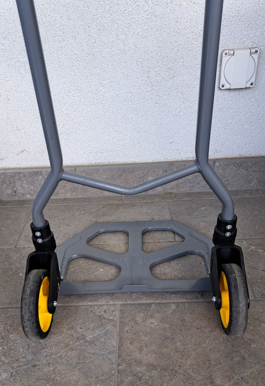 Tutti gli attrezzi: Diable pliable de transport - pliable – Nuovo (secondo la descrizione) da Sierre venduto da sabr11 1
