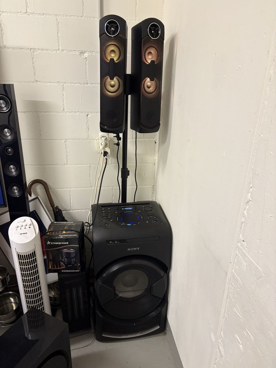 Sony Casse acustiche: Sony Audiosystem schwarz mit Stativ gebraucht – Usato da Rümlang venduto da nicin97