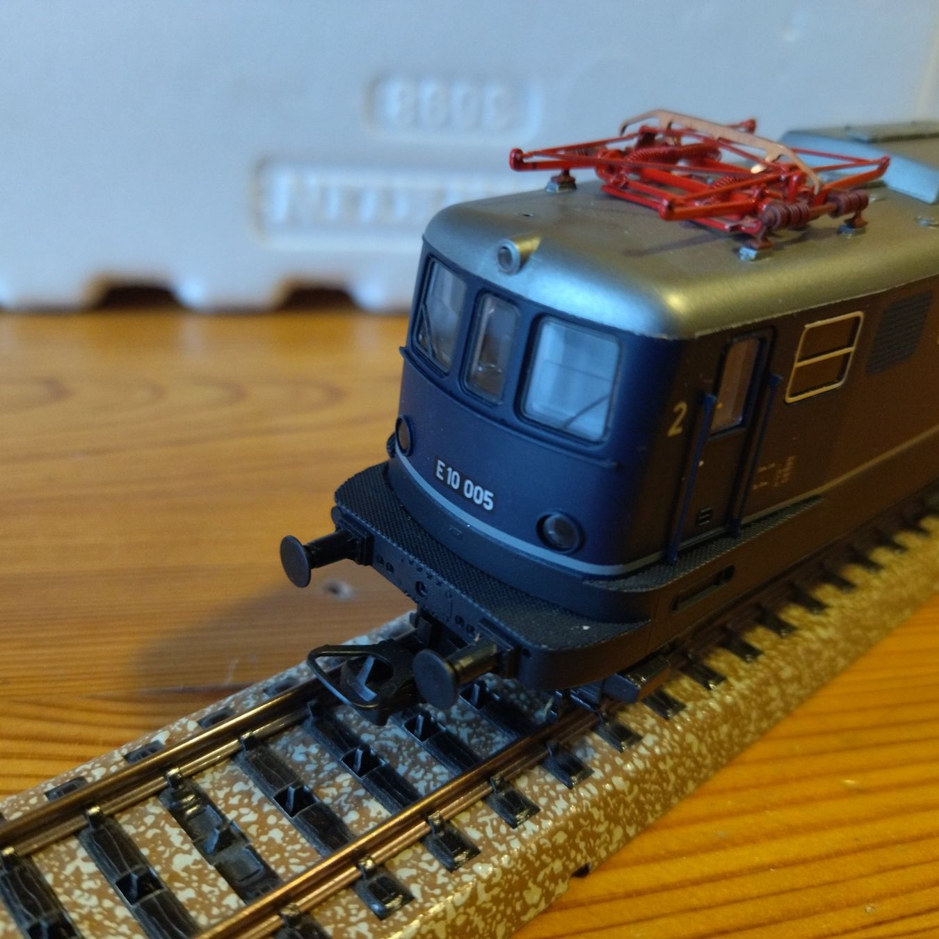 Lima Modelleisenbahnen: Lima E-Lok E 10 005 (647) – Gebraucht aus Basel von BeanieUp 2