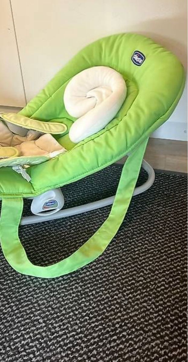 Chicco Sdraiette & Sdraiette a dondolo: Chicco Babywippe in Grün – Usato da Arnegg venduto da lala888 2