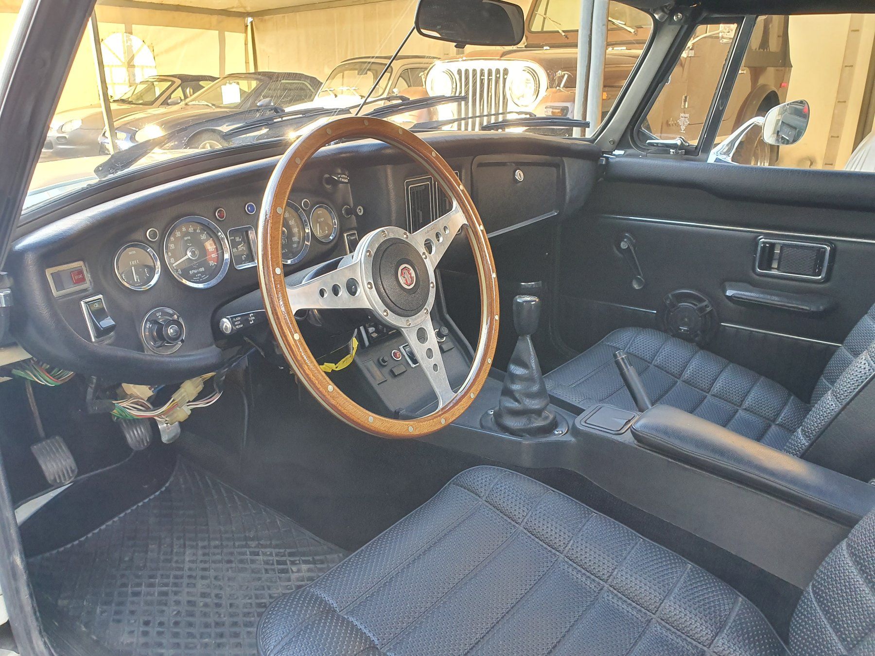 MG Automobili: MG B Roadster mit Oldtimereintrag – Usato da Schwarzenbach SG venduto da MGTC 4