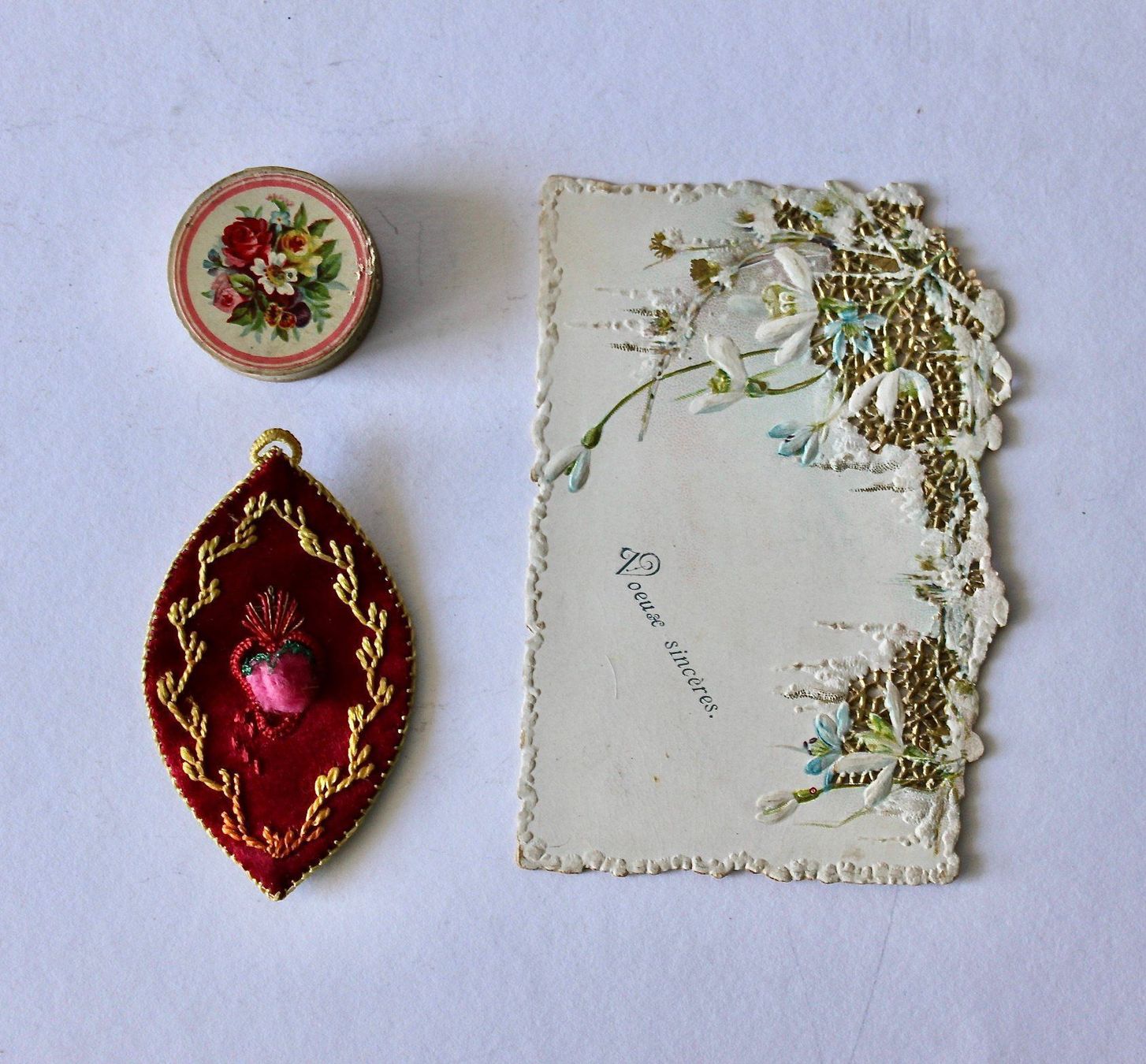 Tutte le decorazioni: KONVOLUT VON CA. 57 KLEINOBJEKTEN. – Usato da Grandcour venduto da Flowerstyle 5