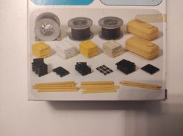 Kabelrollen, Paletten, u.a., Ladegut, Bausatz von Preiser H0
