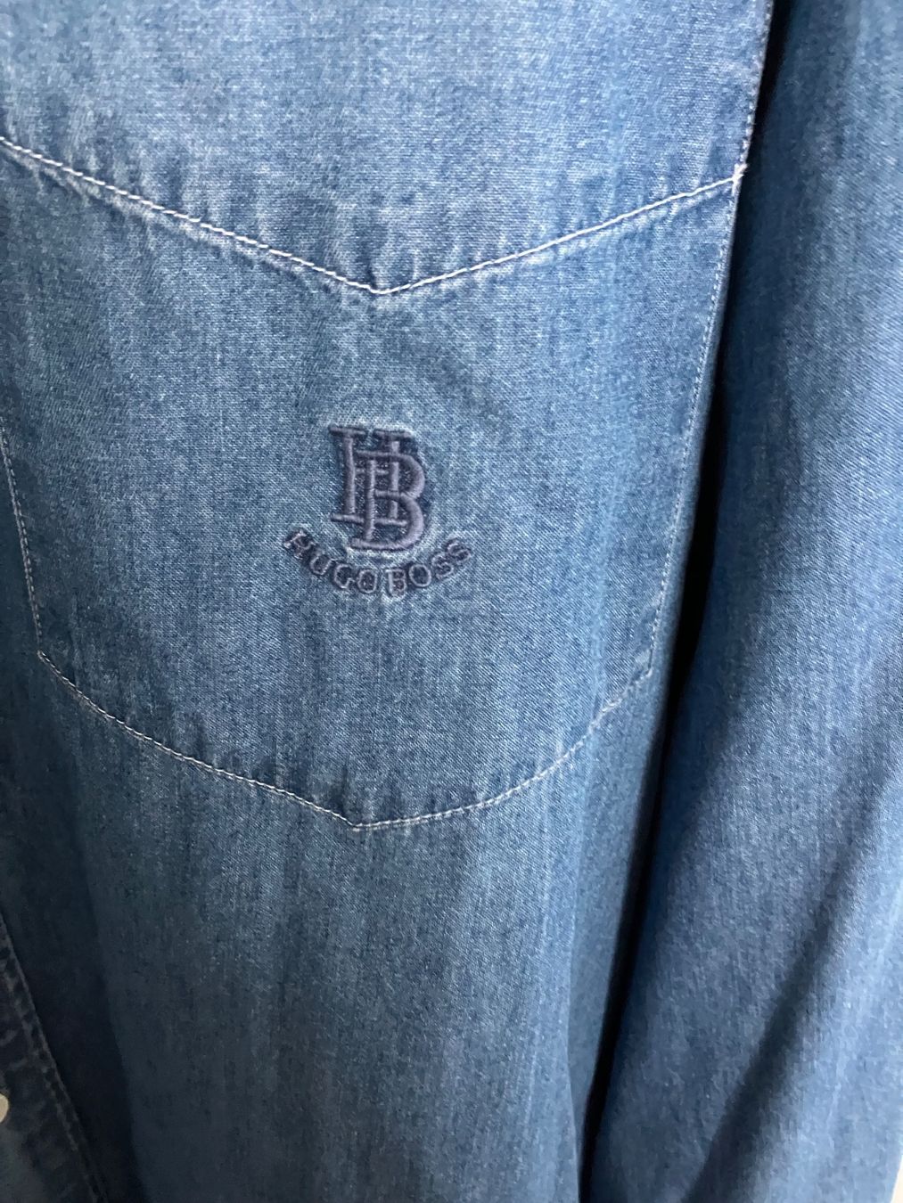 Hugo Boss Camicie: Hugo Boss Denim – Usato da Huttwil venduto da Badi369 4