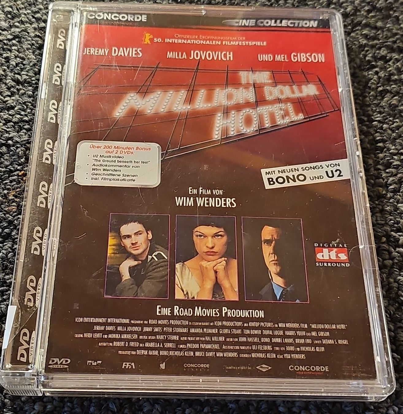 Tutti i DVDs: The Million Dollar Hotel (21157) – Usato da Ruswil venduto da jan_bxl5