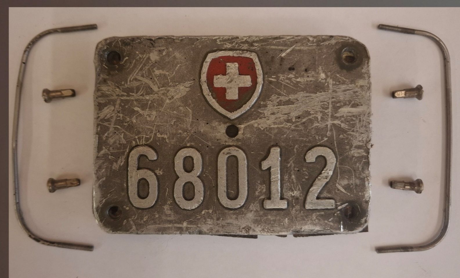 Schilder: Plaque velo militaire – Gebraucht aus Avully von lecomtedogoz