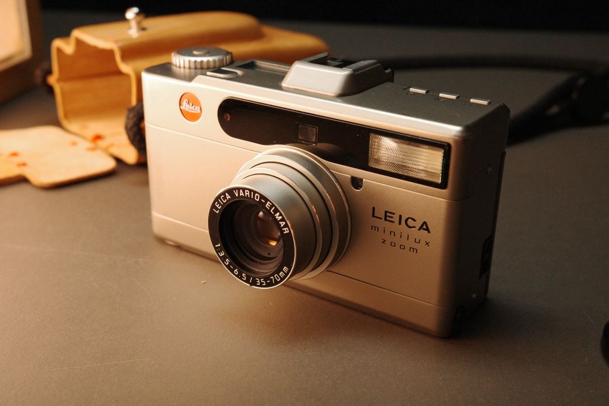 Leica Fotocamera: Leica Minilux Zoom – Usato da Winterthur venduto da tvd_r2j9 3